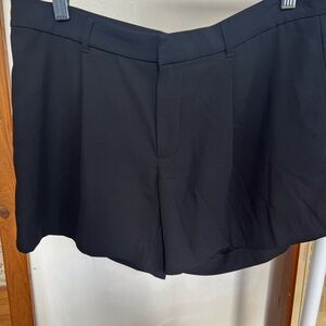 Woman’s black Banana Republic shorts. Size 4. Flat front